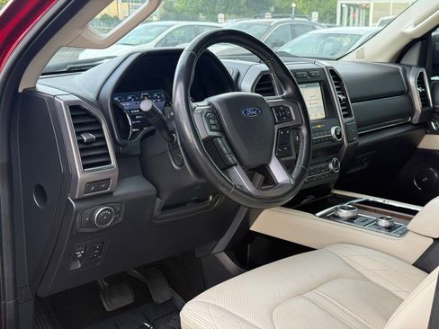 Used 2019 Ford Expedition Platinum AWD/4WD image 5