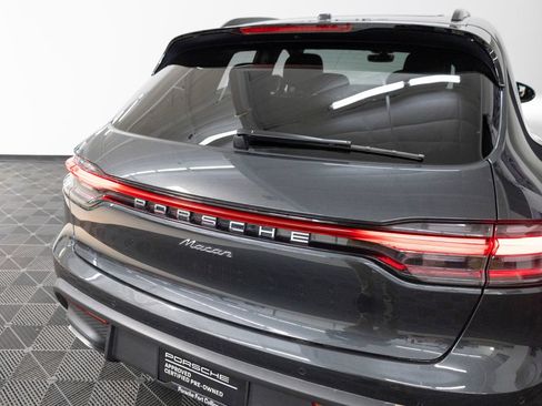 Certified 2026 Porsche Macan AWD/4WD image 13
