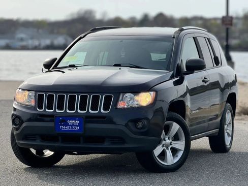 Used 2011 Jeep Compass 4WD image 1