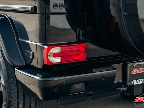 Used 2015 Mercedes-Benz G 63 AMG 4MATIC image 42