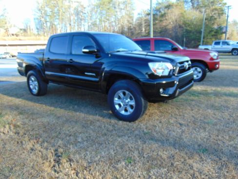 Used 2012 Toyota Tacoma 4x4 Double Cab image 35