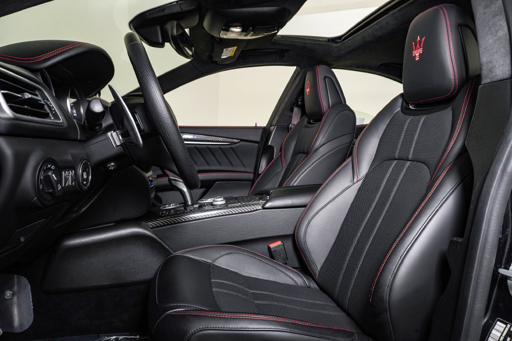 Certified 2023 Maserati Ghibli Modena Q4 AWD/4WD image 18