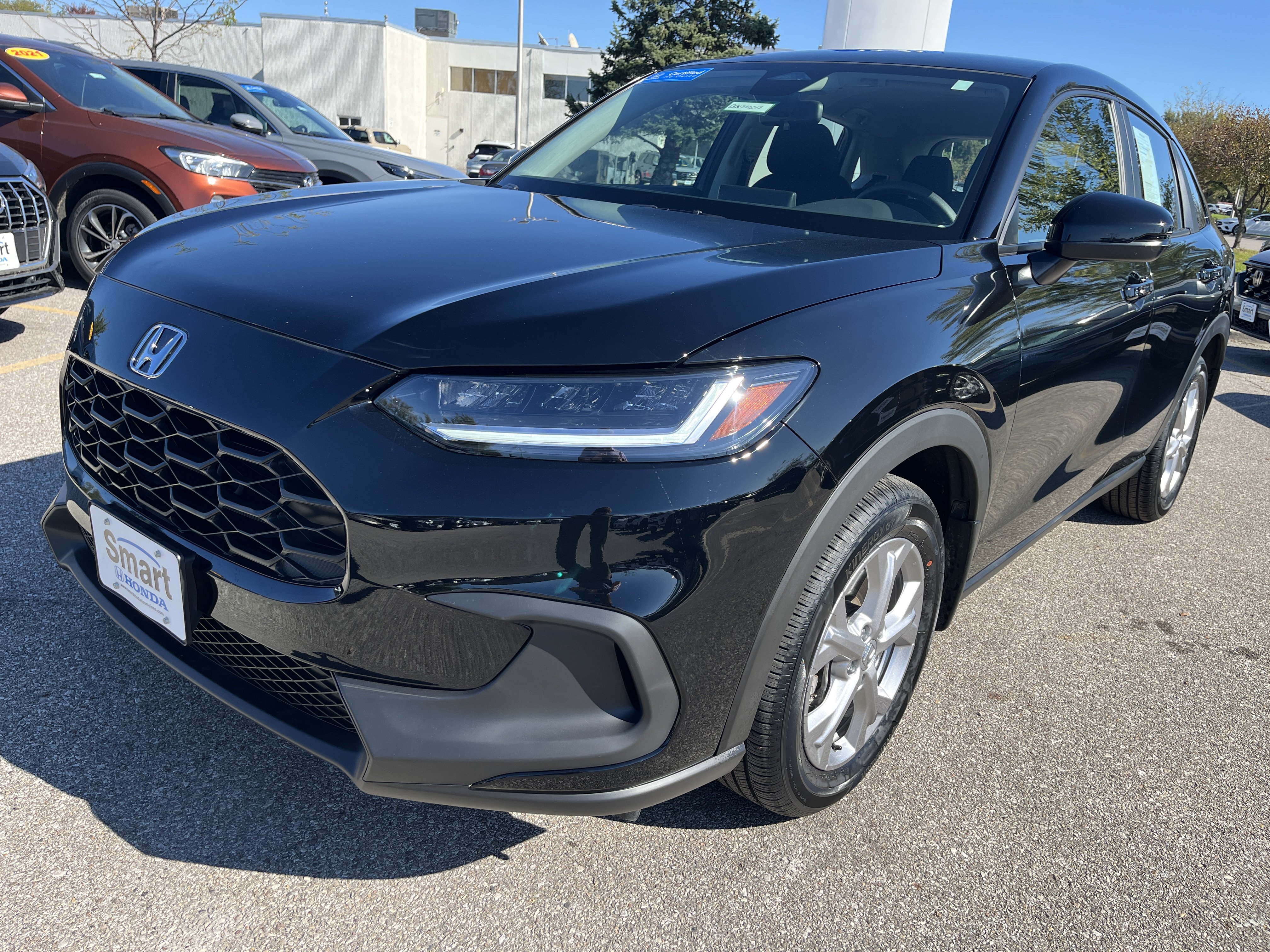 Used 2025 Honda HR-V LX image 1