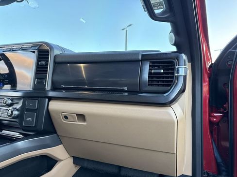 Used 2023 Ford F250 Lariat w/ Lariat Ultimate Package image 30