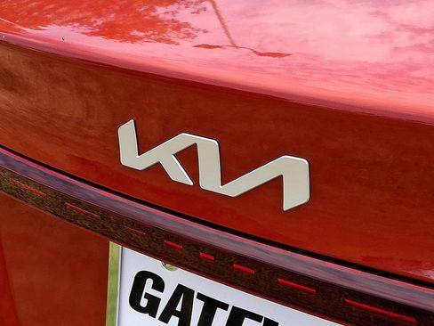 Certified 2023 Kia Forte LXS image 29