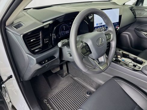 Certified 2026 Lexus NX 350 AWD w/ Luxury Package image 9