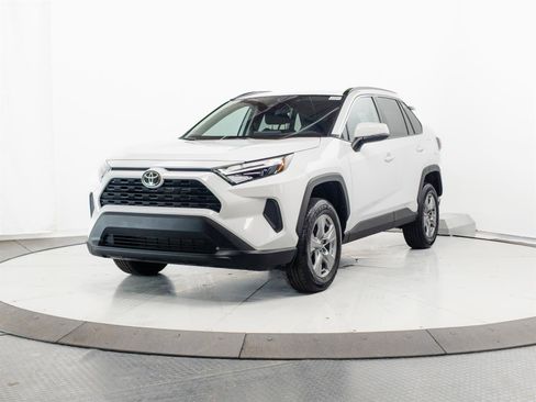 Certified 2025 Toyota RAV4 XLE AWD/4WD image 3