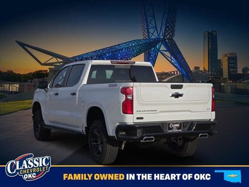 New 2026 Chevrolet Silverado 1500 LT Trail Boss w/ LT Trail Boss Premium Package AWD/4WD image 3