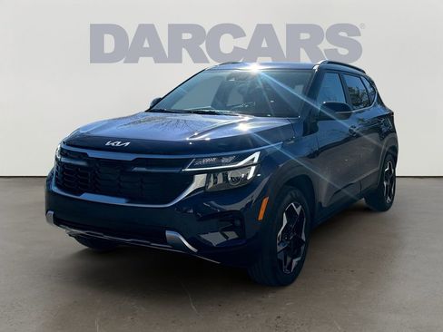 Used 2025 Kia Seltos EX image 3