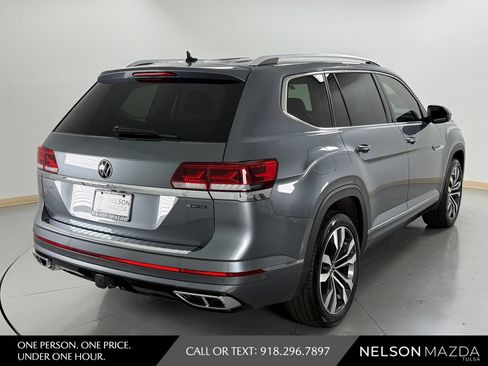 Used 2023 Volkswagen Atlas SEL Premium R-Line AWD/4WD image 6
