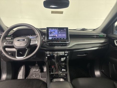 Used 2023 Jeep Compass Trailhawk w/ Sun and Sound Group image 31