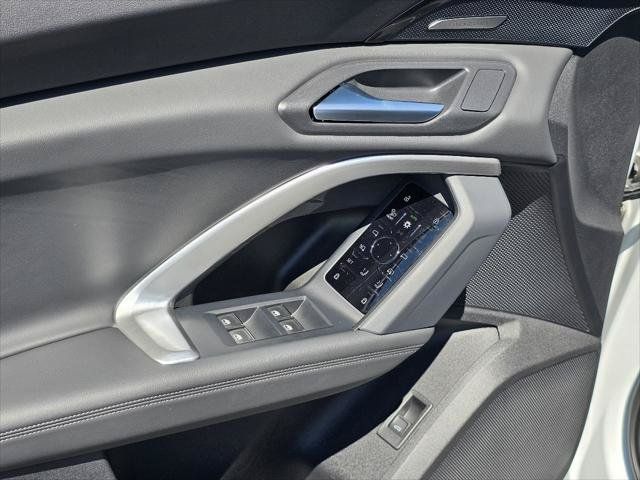 Certified 2025 Audi Q5 Premium w/ Premium Plus AWD/4WD image 10