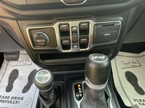 Used 2020 Jeep Wrangler Unlimited Sport S AWD/4WD image 20
