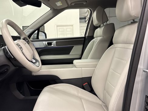 Used 2025 Hyundai Santa Fe Limited image 5