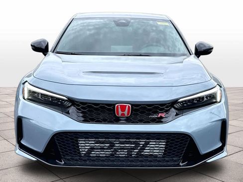 Used 2023 Honda Civic Type R image 2