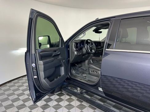 Used 2024 Chevrolet Silverado 3500 LTZ w/ LTZ Premium Package image 14