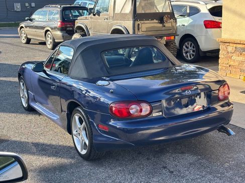 Used 2003 MAZDA MX-5 Miata LS image 7