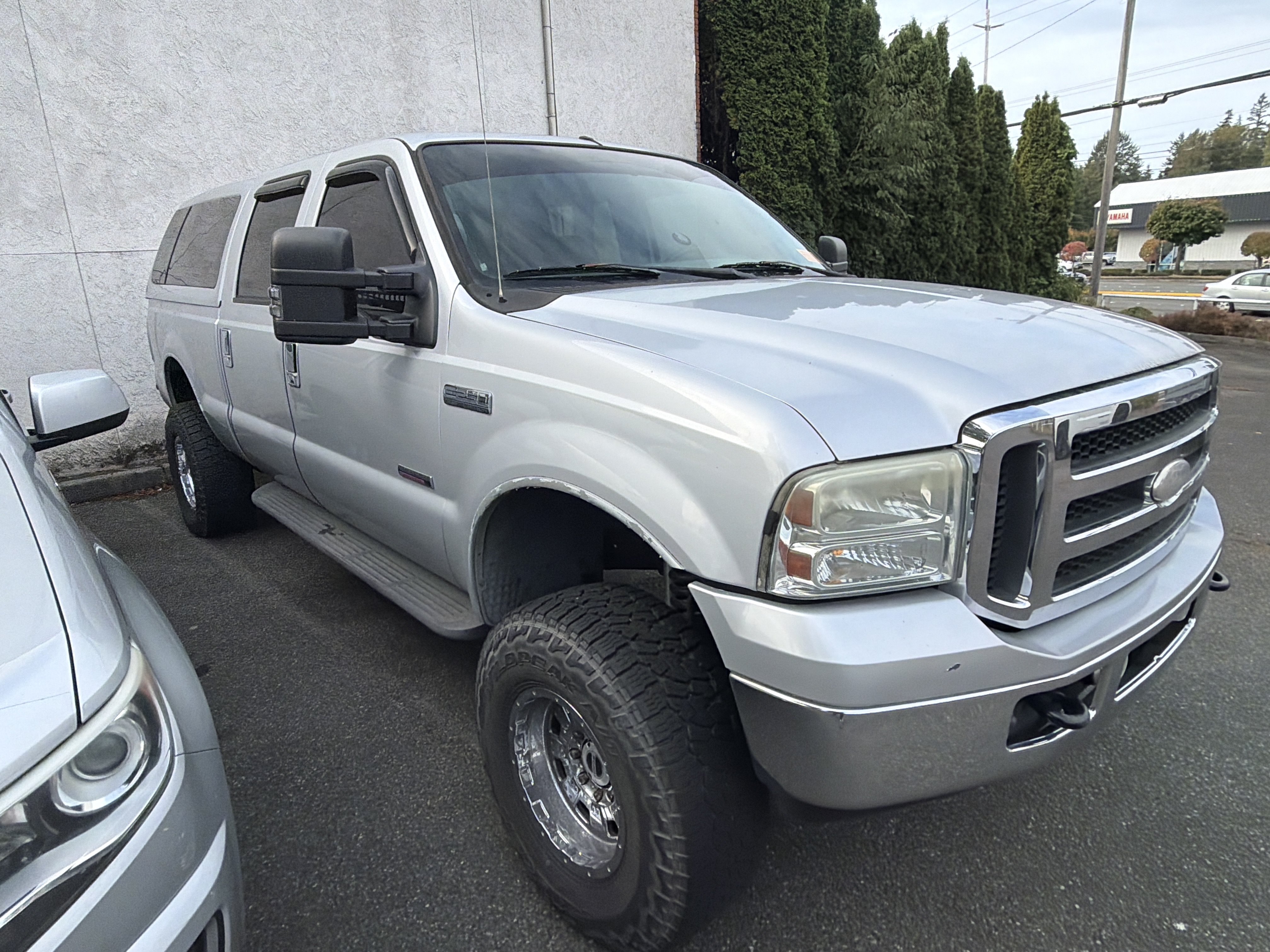 Used 2005 Ford F250 XLT AWD/4WD image 2
