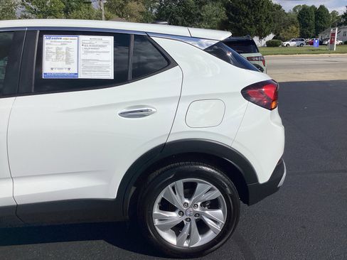 Used 2024 Buick Encore GX Preferred image 4