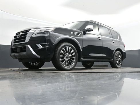 Used 2024 Nissan Armada Platinum w/ Captain's Chairs Package image 37