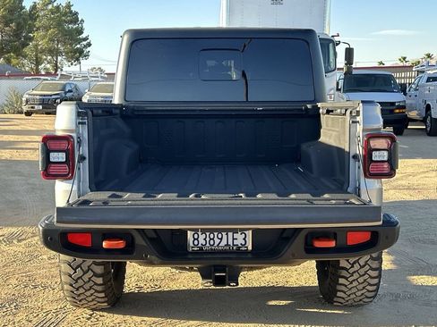 Used 2020 Jeep Gladiator Mojave AWD/4WD image 31