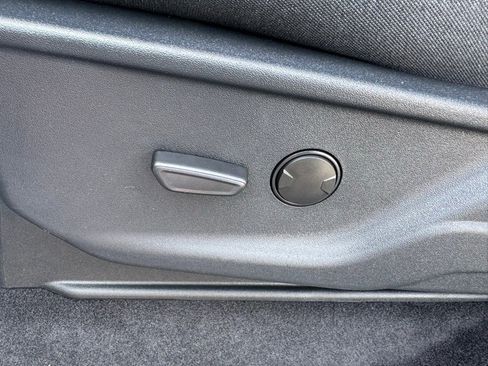 New 2025 Ford F150 XLT w/ Equipment Group 301A Standard image 18