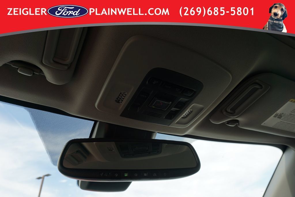 Used 2022 Toyota Camry XLE w/ Navigation Upgrade Package FWD image 31