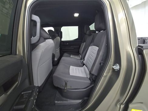Used 2024 Toyota Tacoma TRD Off-Road AWD/4WD image 6