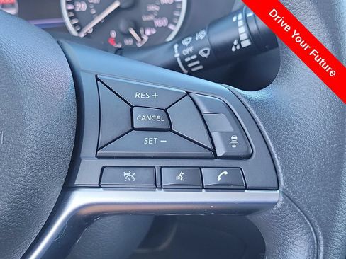 Used 2025 Nissan Sentra SV FWD image 6