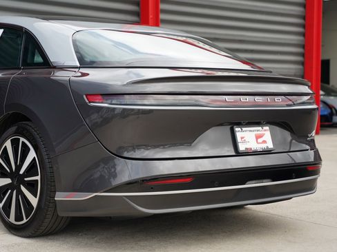 Used 2023 Lucid Air Touring AWD/4WD image 11