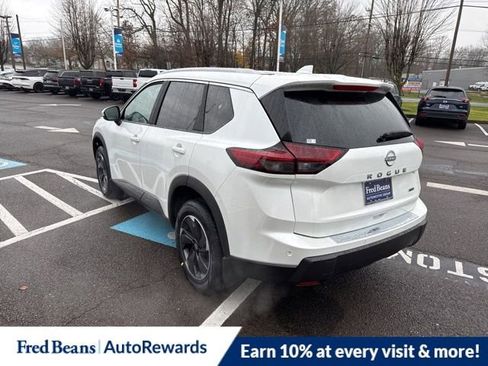 New 2026 Nissan Rogue SV w/ SV Premium Package image 5