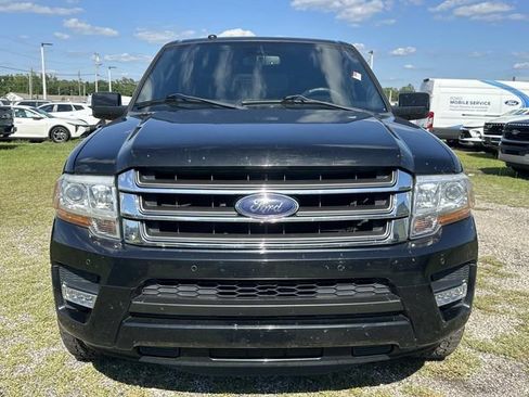 Used 2017 Ford Expedition EL Limited w/ Equipment Group 301A RWD image 3