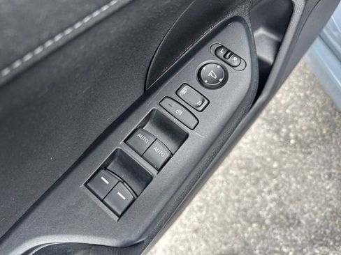 Used 2019 Honda Civic EX image 11