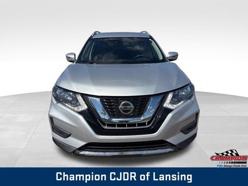 Used 2019 Nissan Rogue SV FWD image 11