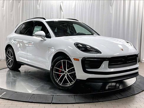 New 2026 Porsche Macan S AWD/4WD image 9
