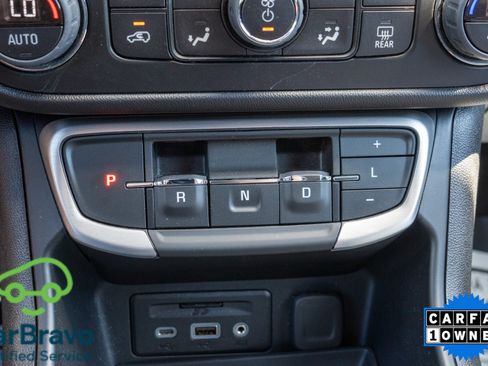 Used 2023 GMC Terrain SLE w/ Driver Convenience Package FWD image 21