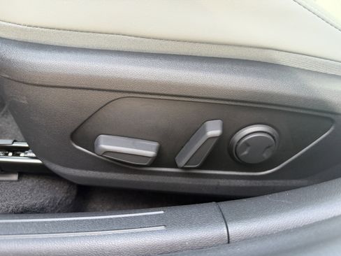 New 2026 Hyundai Elantra Limited image 27