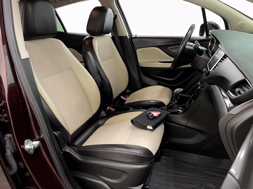 Certified 2018 Buick Encore Preferred FWD image 37