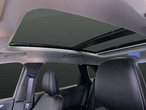 New 2025 Ford Escape SE w/ PHEV Premium Package FWD image 7