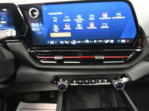 Certified 2025 Chevrolet Silverado EV RST image 10