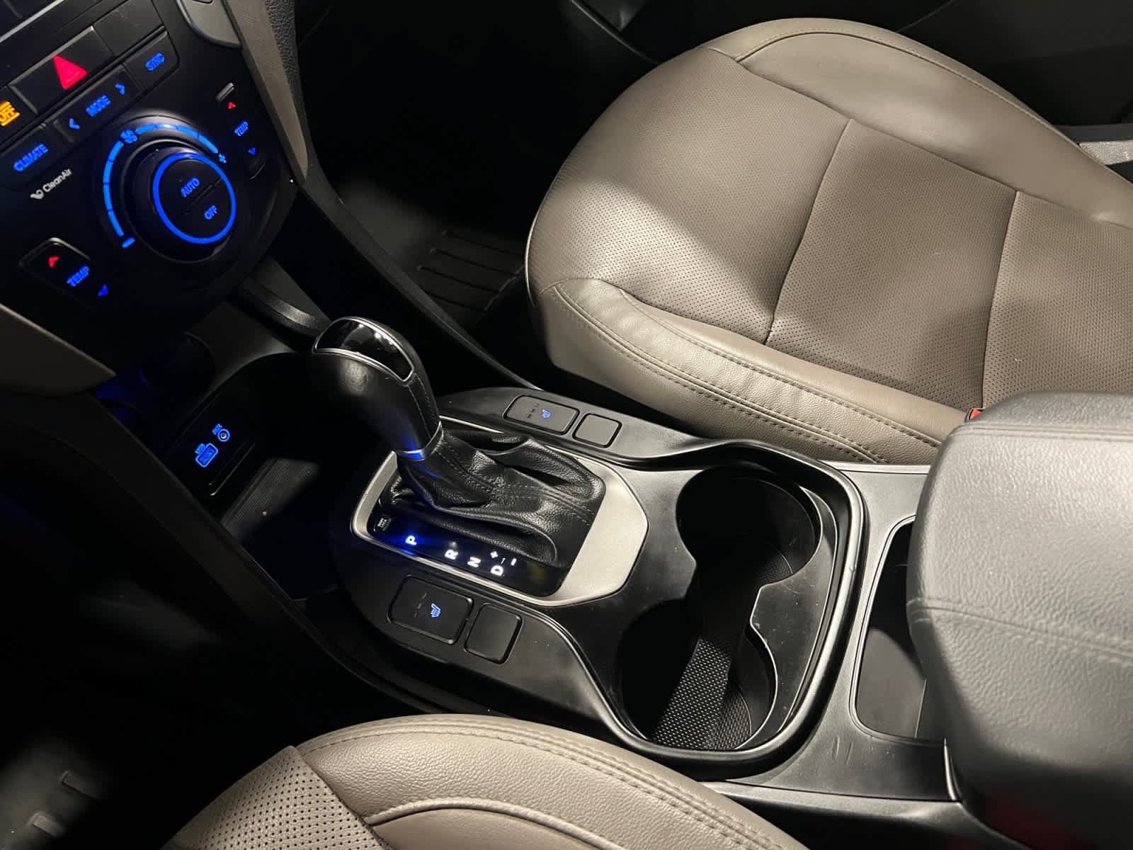 Used 2018 Hyundai Santa Fe Sport AWD/4WD image 15
