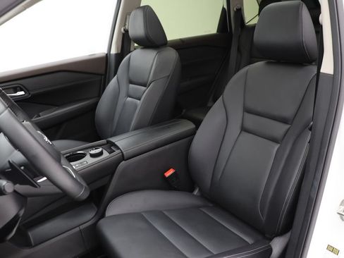 Used 2023 Nissan Rogue SL AWD/4WD image 15