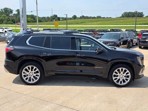 Used 2024 GMC Acadia Denali AWD/4WD image 9