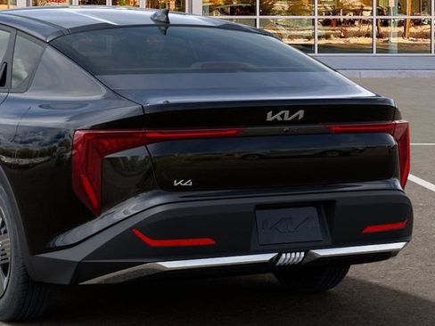 New 2026 Kia K4 FWD image 13