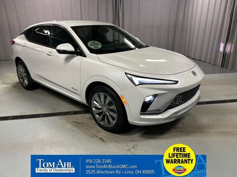 New 2026 Buick Envista Avenir FWD image 1