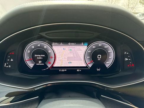 Used 2019 Audi Q8 Prestige w/ Luxury Package AWD/4WD image 8