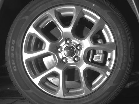 Used 2025 Jeep Compass Limited AWD/4WD image 13