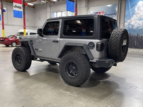 Used 2021 Jeep Wrangler Sport AWD/4WD image 3