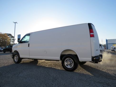New 2026 Chevrolet Express 3500 Extended w/ Driver Convenience Package RWD image 2
