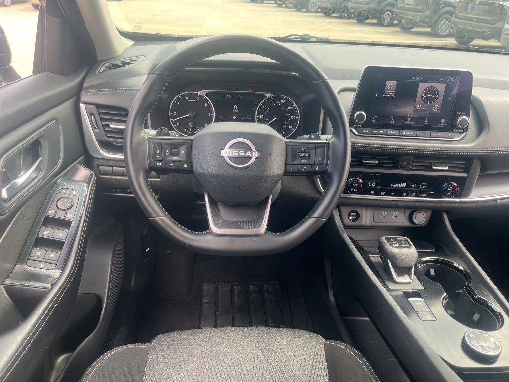 Certified 2025 Nissan Rogue SV AWD/4WD image 15